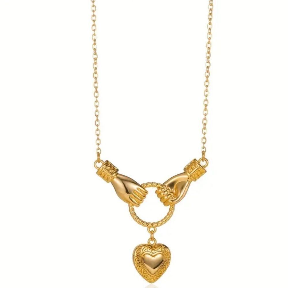 Vintage style heart necklace A1138